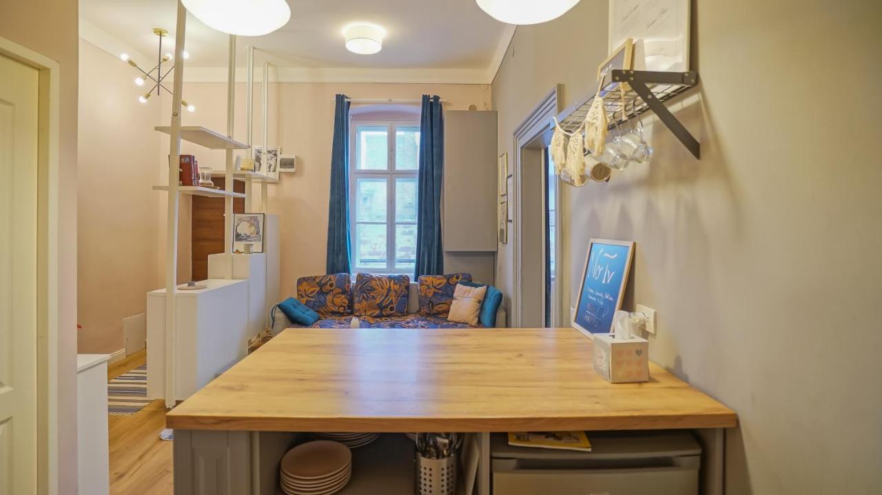 Coroni Republic Apart Apartment Brasov Ngoại thất bức ảnh